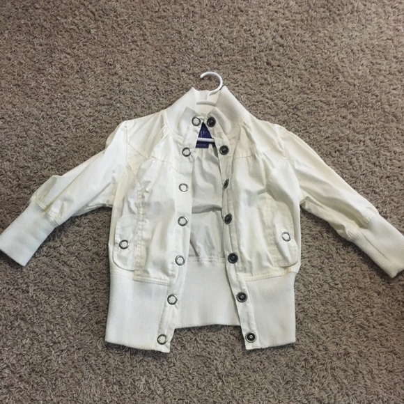 White Miley Cyrus Jacket - Picture 1 of 2